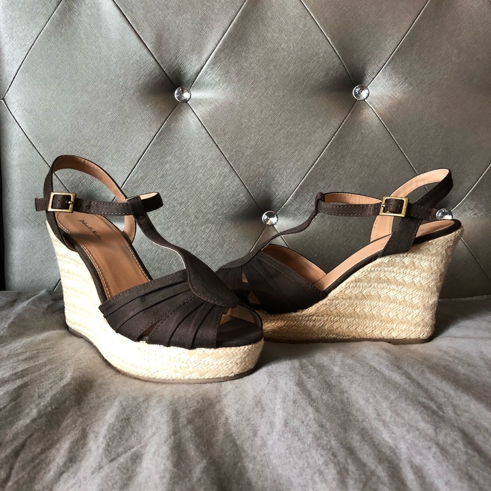 Gabriella Rocha Brown Wedge Sandals Size 9 GUC